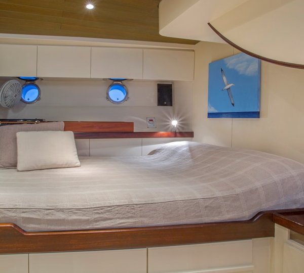 sailing yacht jupiter